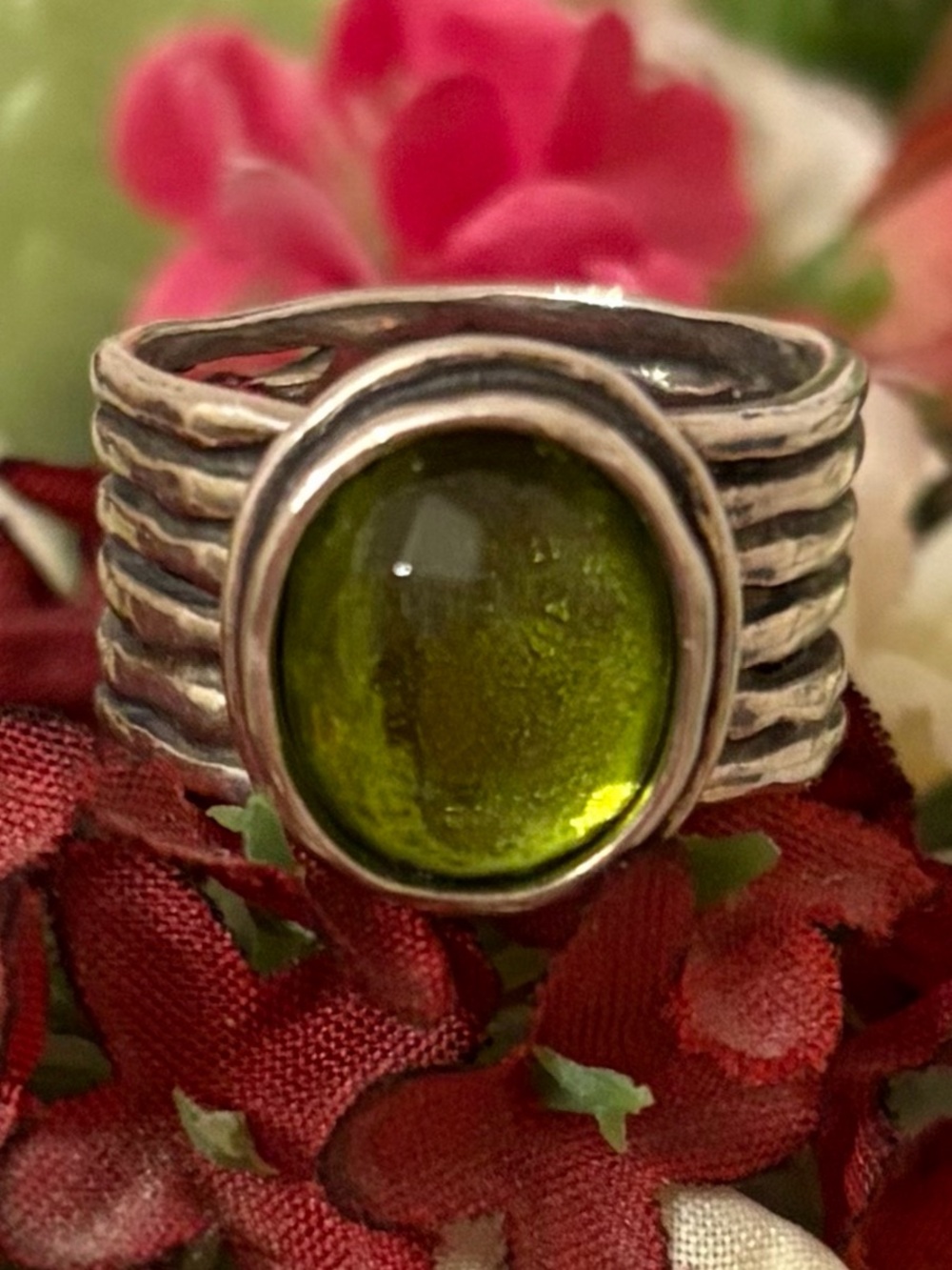 Silpada Sterling Silver Green Glass Ring Size 6